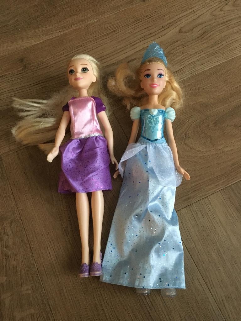 Barbie Rapunzel en Assepoester, Ophalen of Verzenden, Zo goed als nieuw, Barbie