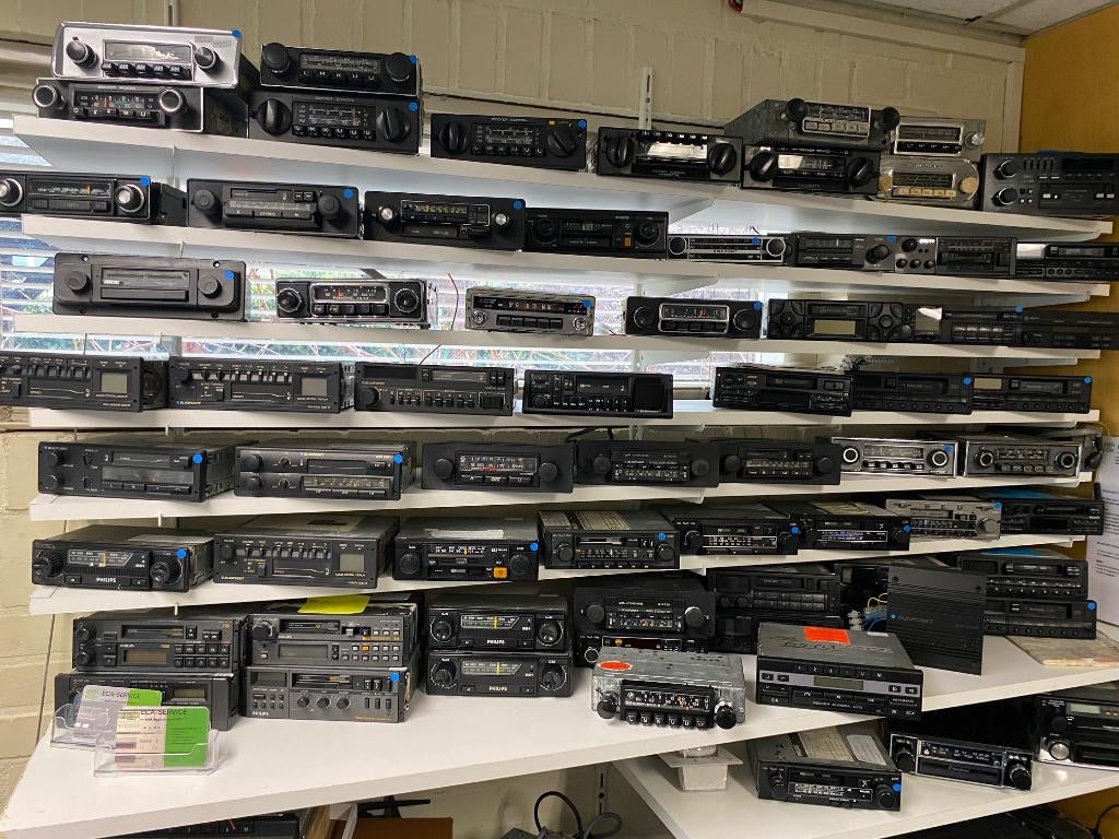 Reparatie en verkoop oldtimer autoradio's, Gebruikt, Ouder dan 25 jaar, nvt, Ouder dan 25 jaar, nvt, Ouder dan 25 jaar, nvt
