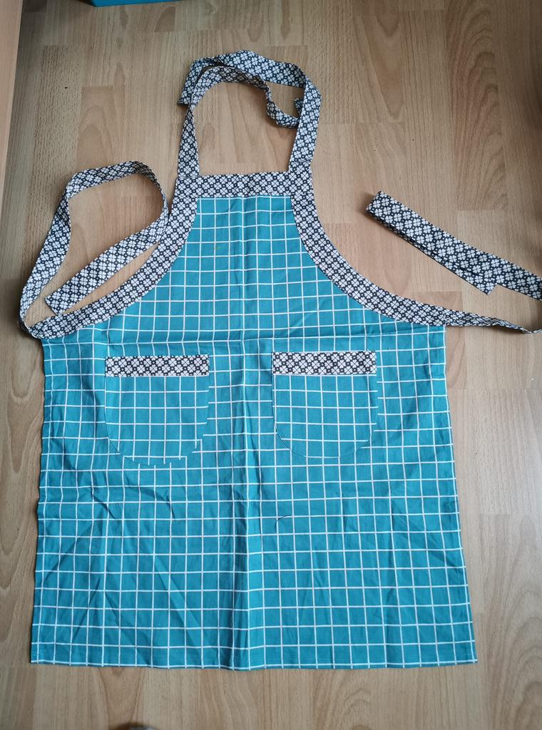 Schattig kinderschort nieuw, Huis en Inrichting, Keuken | Textiel, Ophalen of Verzenden, Nieuw, Wit