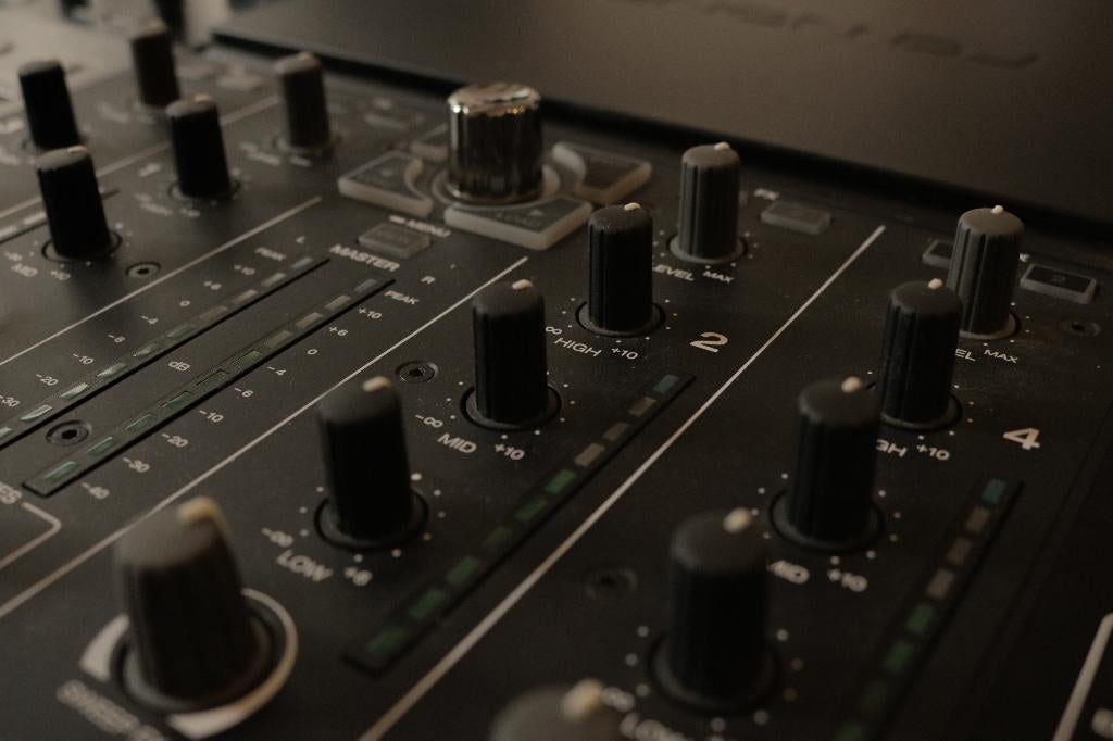 Denon DJ Prime 4, Muziek en Instrumenten, Dj-sets en Draaitafels, Ophalen, Gebruikt, Dj-set, Denon