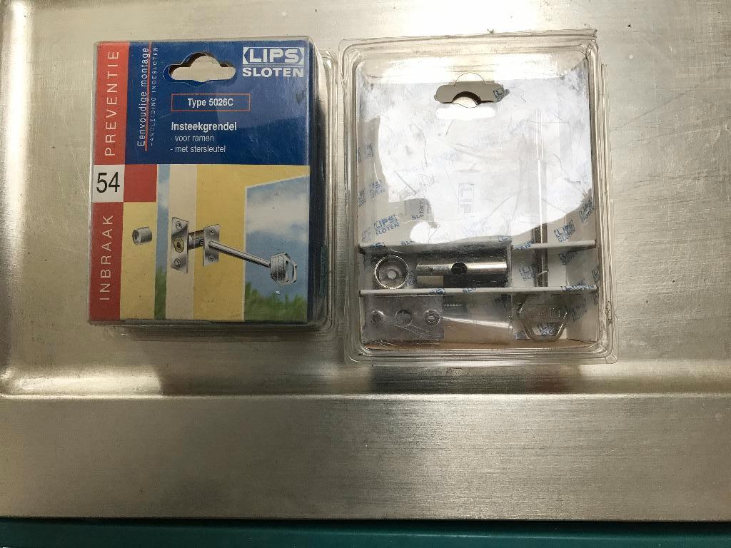 Lips insteekgrendels 2 stuks, Ophalen of Verzenden, Nieuw, Slot