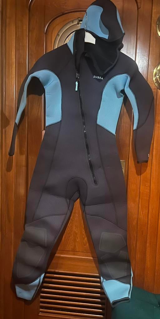 Dames Wetsuit Subea, antraciet met blauw, maat M, nieuw, Watersport en Boten, Ophalen of Verzenden, Nieuw, Dame, Wetsuit