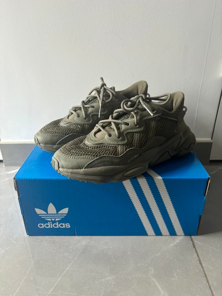Adidas ozweego, Ophalen of Verzenden, Sneakers of Gympen, Gedragen, Groen