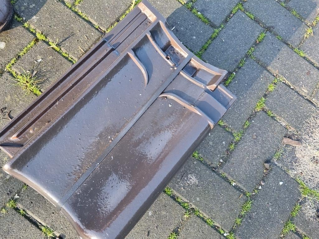 Dakpan VHV hele partij, prijspakker  0,40 cent stuk, Steen of Klei, Nieuw, Ophalen of Verzenden, 15 m² of meer