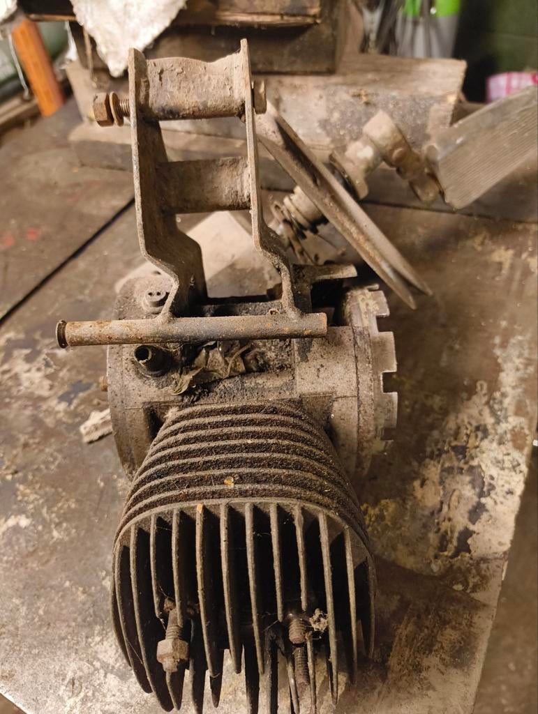 Anker Laura motorblokje, Ophalen of Verzenden, Zo goed als nieuw, Blok