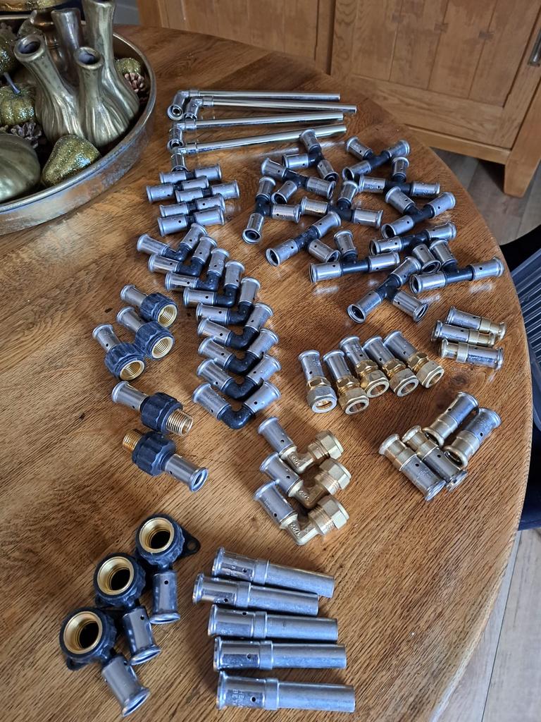 Henco perskoppelingen - let op het geel omstreep is al weg, Ophalen, Gebruikt, Minder dan 30 cm, Overige typen