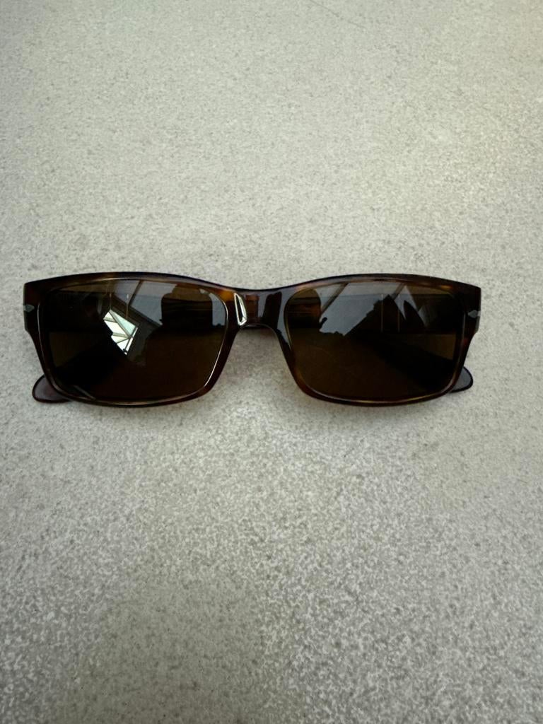 Persol Zonnebril - Stijlvol en Tijdloos, Zonnebril, Bruin, Ophalen of Verzenden, Zo goed als nieuw