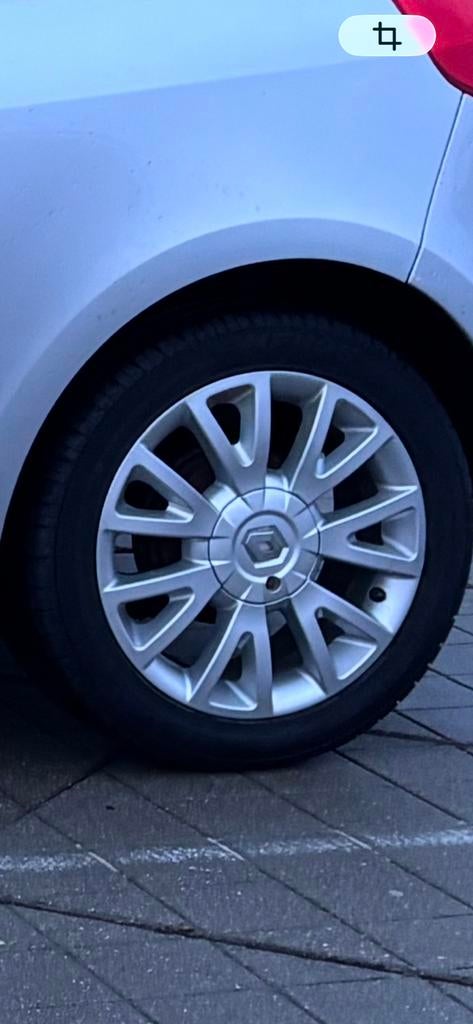 GEZOCHT Renault Clio 3 2019 velgen, Ophalen of Verzenden, Zo goed als nieuw