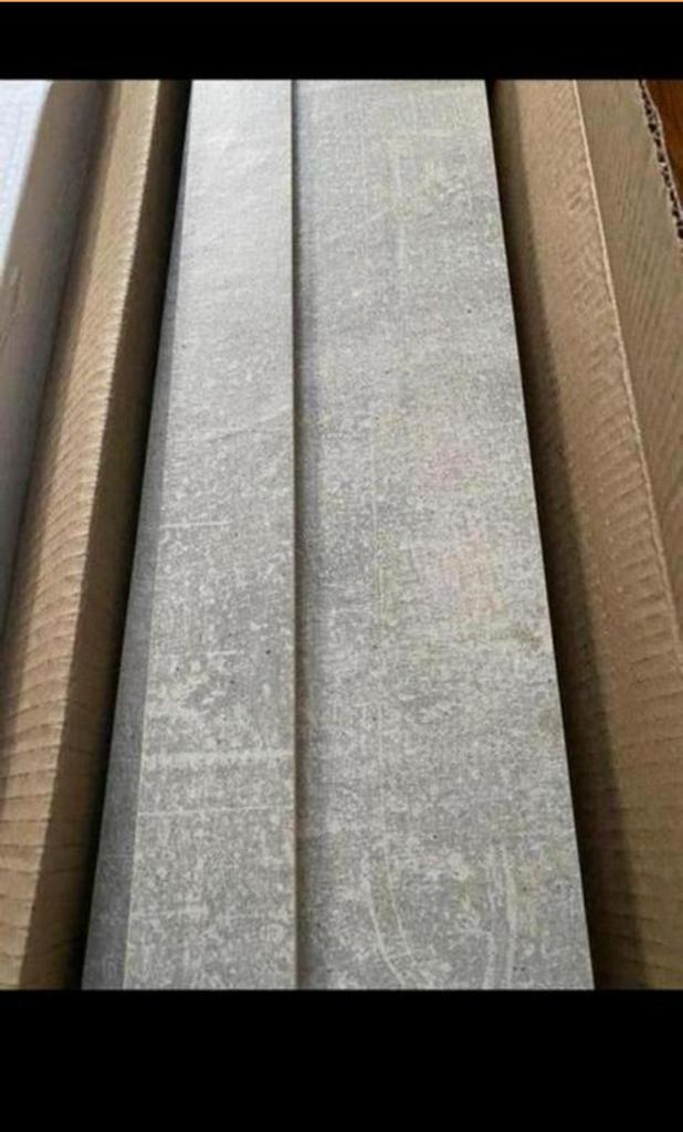 Wandtegels over.... 2 dozen mat grijs, Doe-het-zelf en Verbouw, Ophalen, Nieuw, Minder dan 5 m², Wandtegels