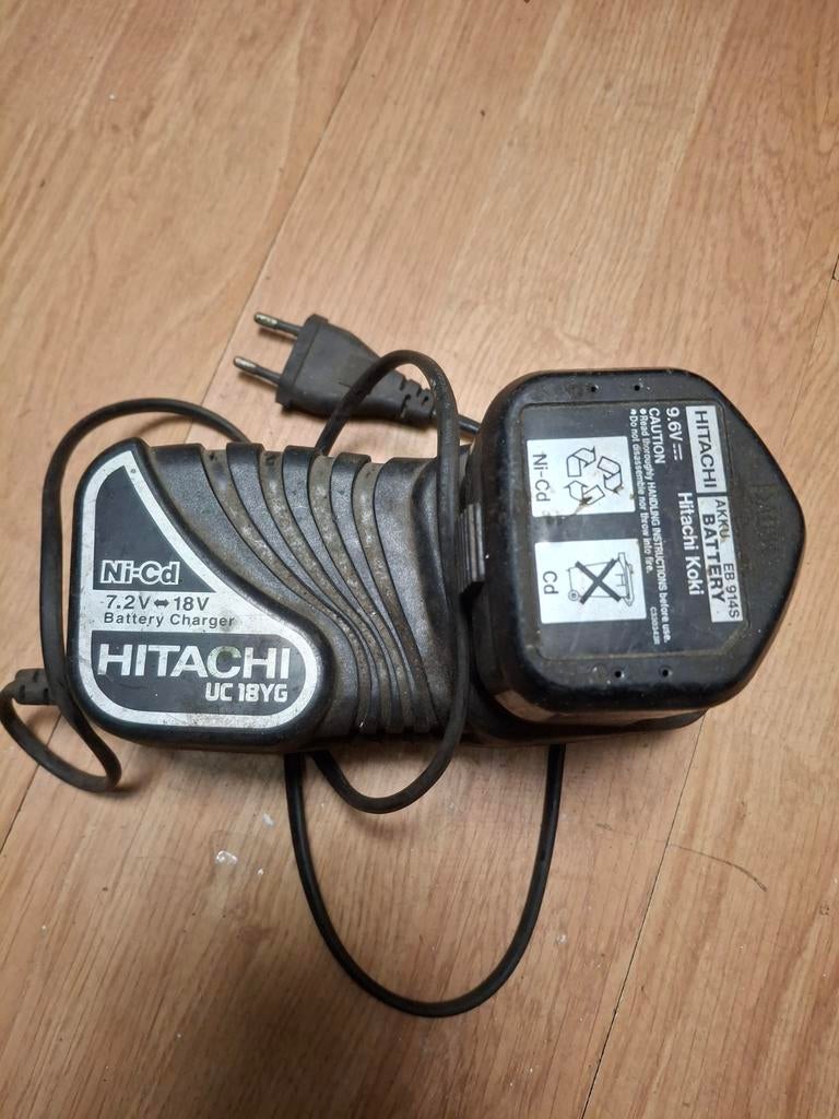 Hitachi acculader +accu, Ophalen of Verzenden, Gebruikt, Boor- en Schroefmachine
