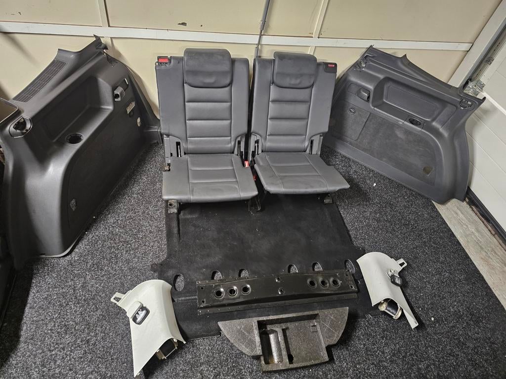 Extra stoel 3e zitrij vw touran leder vanaf 2010 tot 2014, Auto-onderdelen, Interieur en Bekleding, Volkswagen, Gebruikt, Ophalen