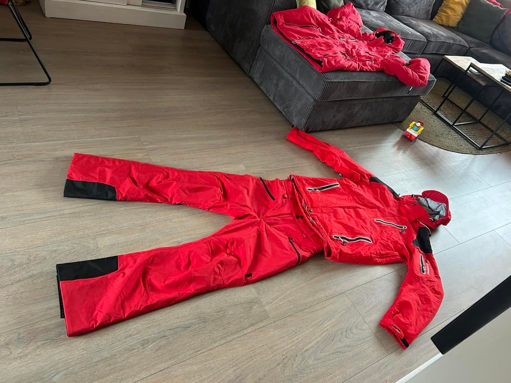 Peak Performance ski outfit Goretex maat M/L red, Ophalen of Verzenden, Zo goed als nieuw, Maat 52/54 (L), Pak