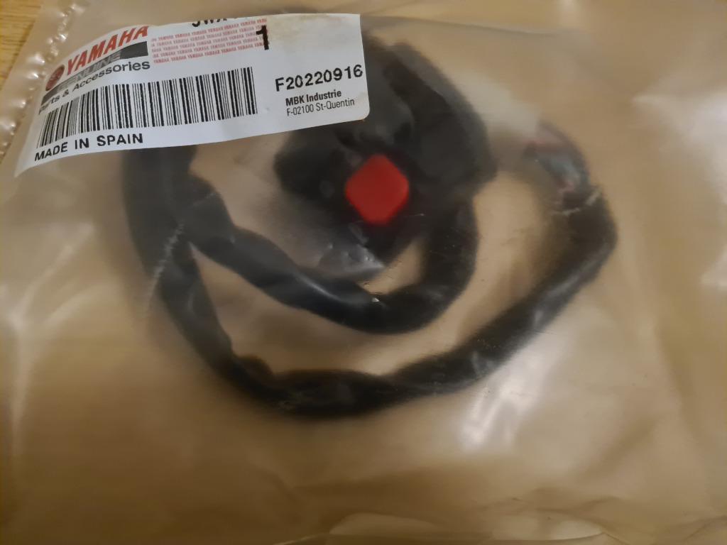 Yamaha DT Stuurschakelaar DT50 Links SM RSM / Rieju RS2, Fietsen en Brommers, DT, Ophalen of Verzenden, >2003, Nieuw