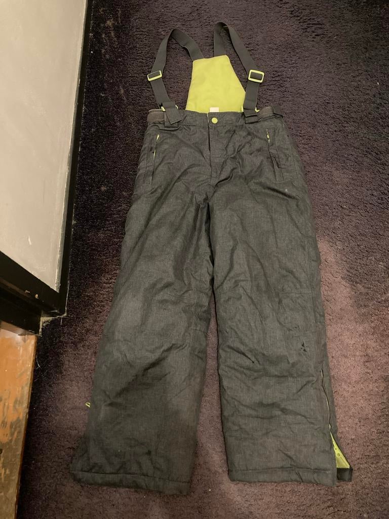 YFK Kinder Broek 134/140, Ophalen of Verzenden, Zo goed als nieuw, Jongen of Meisje, Broek