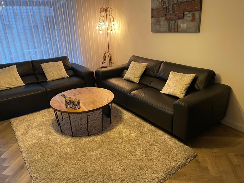 Musterring zwart leren bankstel 2-zits en 3-zits., Huis en Inrichting, Ophalen, Zo goed als nieuw, Rechte bank, Vierpersoons of meer