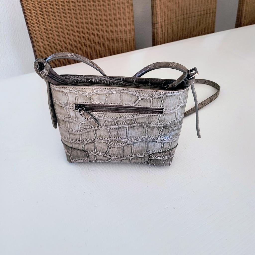 Stijlvolle Leer Emmy Wieleman Schoudertas in goede staat, Sieraden, Tassen en Uiterlijk, Tassen | Damestassen, Ophalen of Verzenden