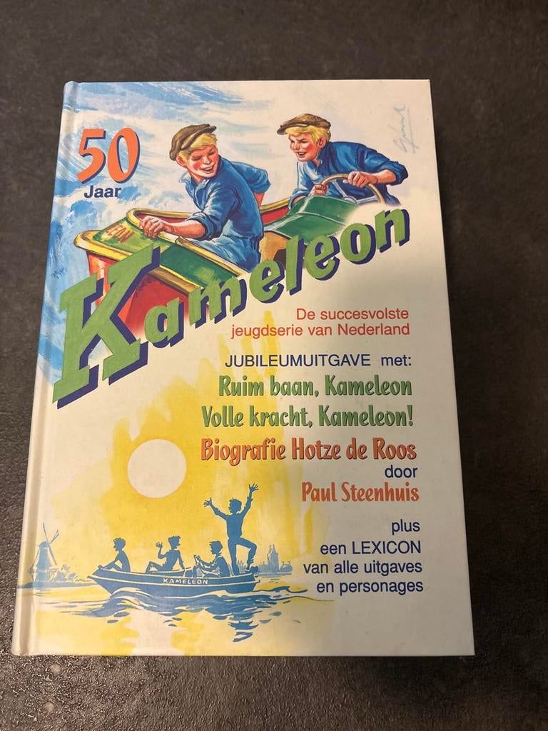 Kameleon Jubileumuitgave: 50 Jaar De succesvolste jeugdserie, Boeken, Ophalen of Verzenden, Zo goed als nieuw, Fictie algemeen
