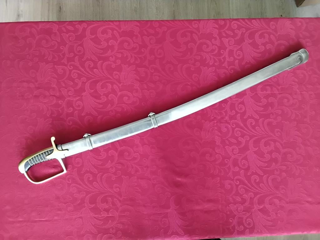 Sabel met schede Pools, Ophalen