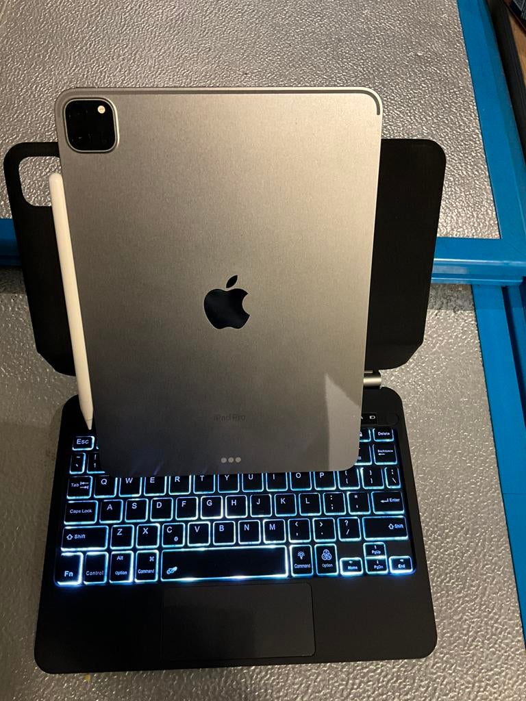 Ipad pro 11 inch 4e generatie m2, 11 inch, Ophalen of Verzenden, Zo goed als nieuw, Apple iPad Pro