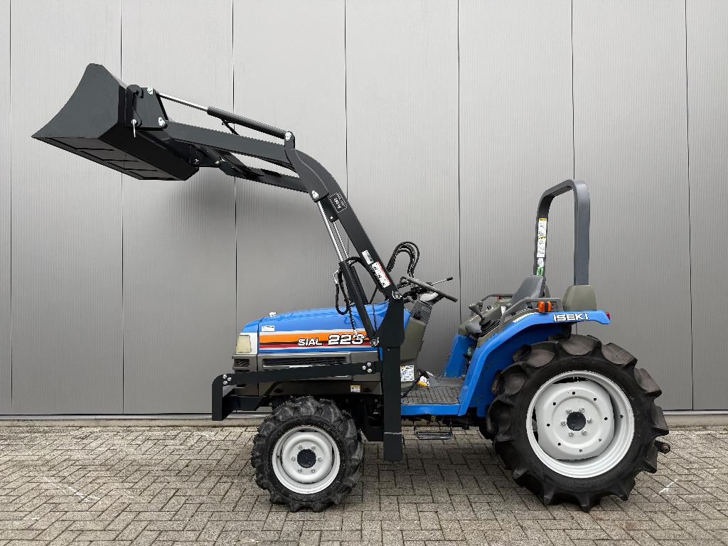 Iseki Sial 223 minitrekker met voorlader - 4WD - 26PK - BTW, Overige merken, Gebruikt, Tot 2500, Ophalen of Verzenden