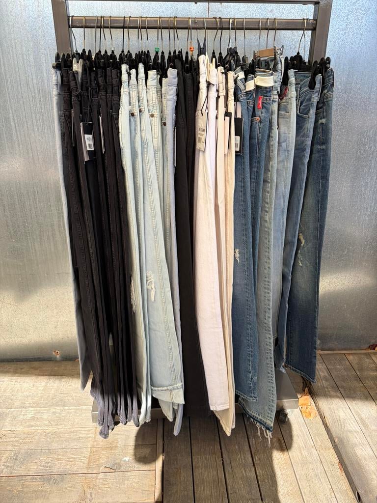 Partij merkkleding jeans nieuw a merken re/done Closed 50 x, Ophalen of Verzenden, Nieuw, Maat 38/40 (M)