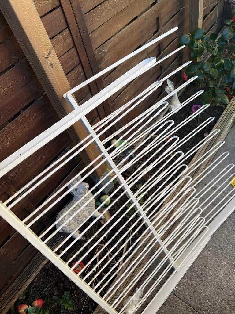 Ikea  kast Pax broekhanger (2) stuks, Kleding | Dames, Kledinghangers, Ophalen of Verzenden, Gebruikt, Metaal, Volwassenen