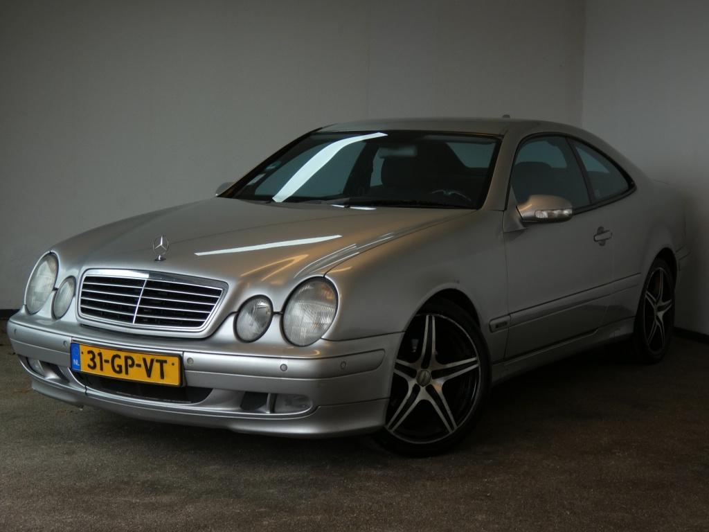 Mercedes-Benz CLK-Klasse Coupé 200 K. Avantgarde (bj 2001), Automaat, 1998 cc, 4 stoelen, 163 pk