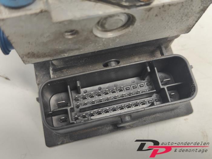 ABS Pomp van een Volkswagen Fox, Gebruikt, -, Volkswagen, -