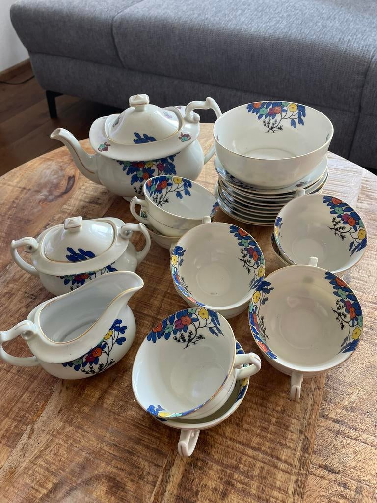 Theeservies van rond 1948, Ophalen