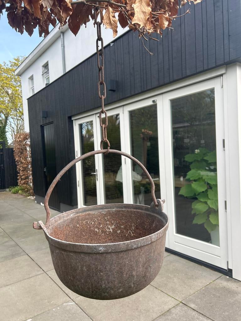 Antieke gietijzeren kookpot - diameter 37 cm, Ophalen