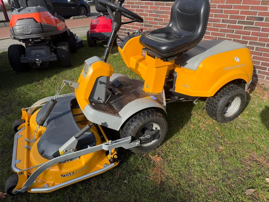 Stiga park excellent zitmaaier frontmaaier, Tuin en Terras, Zitmaaiers, Gebruikt, 90 tot 120 cm, Elektrische starter, Mulchfunctie