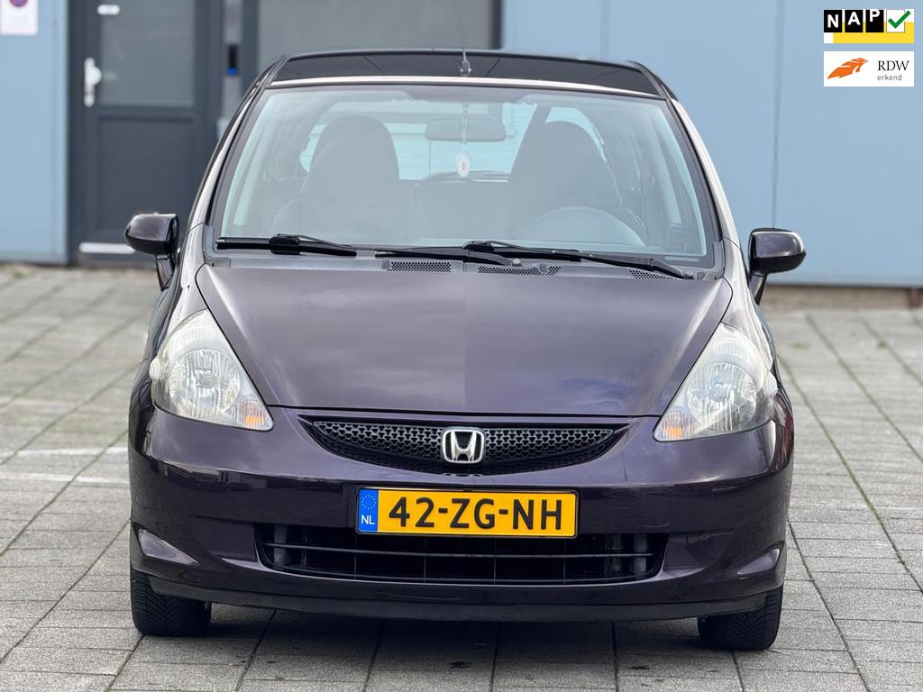 Honda Jazz 1.2 Cool,2eigenaar,Trekhaak,airco,achteruitrijcam, Voorwielaandrijving, 450 kg, Origineel Nederlands, Bedrijf