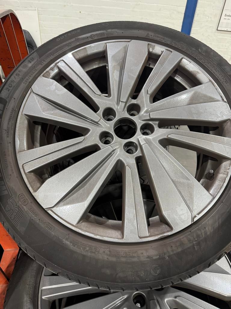19 inch velgenset Peugeot 3008/5008 met Michelin E-Primacy, Auto-onderdelen, Banden en Velgen, Gebruikt, Banden en Velgen, 205 mm