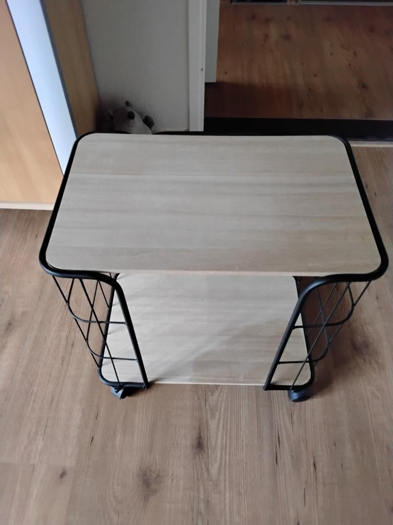 Tafeltje, Huis en Inrichting, Tafels | Bijzettafels, Ophalen of Verzenden, Zo goed als nieuw, Rechthoekig