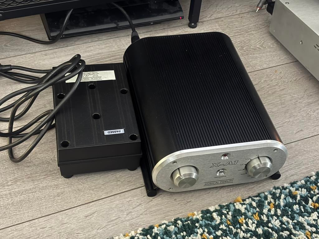 Musical Fidelity X-A1 topversterker, Ophalen of Verzenden, Zo goed als nieuw, 120 watt of meer, Overige merken