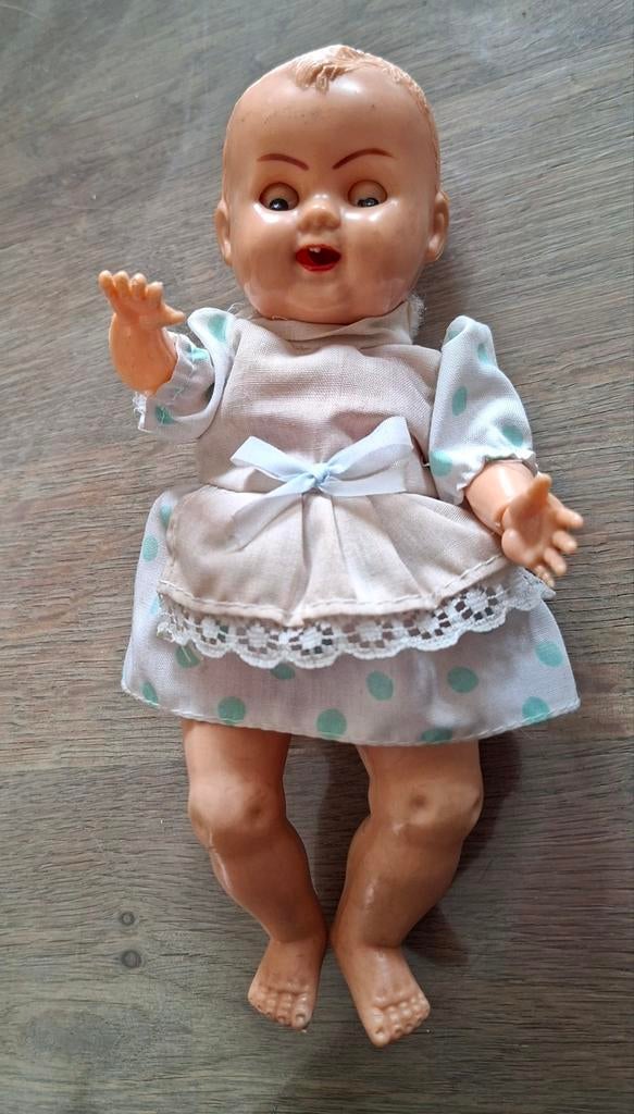 Oude vintage pop. Circa 18,5 cm., Verzamelen, Poppen, Ophalen of Verzenden, Zo goed als nieuw, Pop