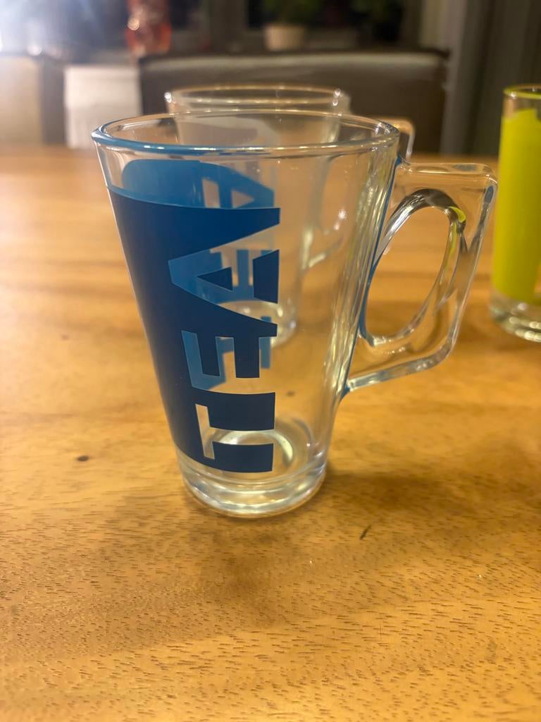 4 Pickwick theekoppen - diverse kleuren, Ophalen of Verzenden, Gebruikt, Glas, Meerkleurig