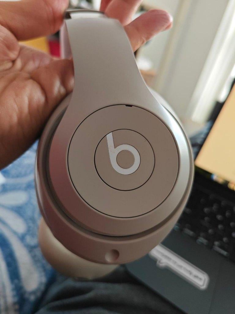 Beats Studio Pro, Beats, Ophalen of Verzenden, Zo goed als nieuw, Over oor (circumaural)