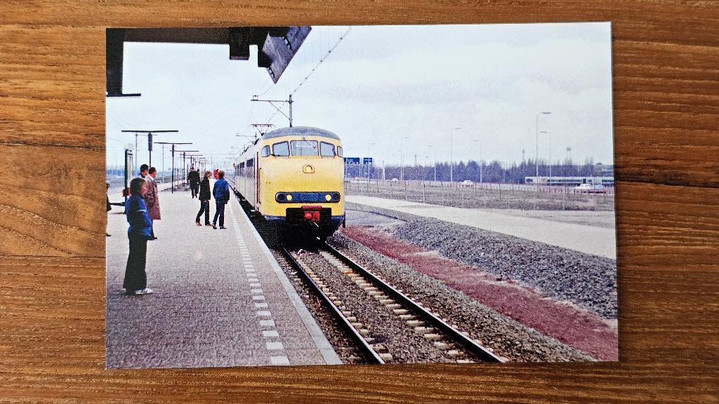 Foto TREIN NS Nederlandse Spoorwegen Mat 64 Plan V Amsterdam, Verzenden, Gebruikt, Trein, Overige typen