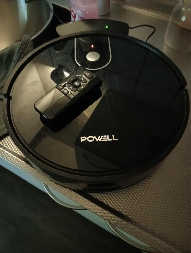 Stofzuiger vloer met afstandsbediening en dweil functie, Ophalen, Zo goed als nieuw