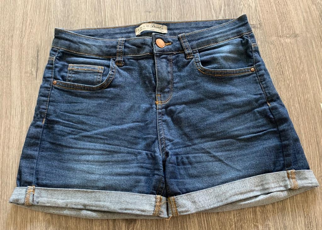 Kort spijkerbroekje maat S, Denim Co, Kleding | Dames, Spijkerbroeken en Jeans, Blauw, Ophalen of Verzenden, Zo goed als nieuw