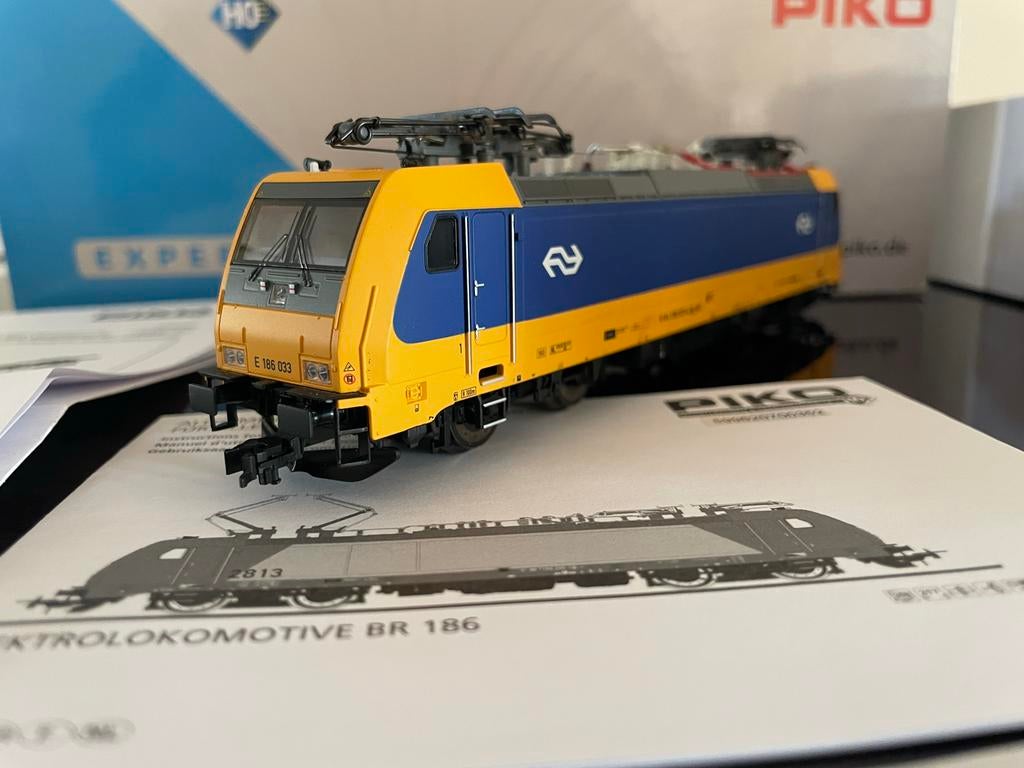 Piko Expert H0 NS Locomotief Serie 186 033-4 Analoog LED, Ophalen, -, -, Piko