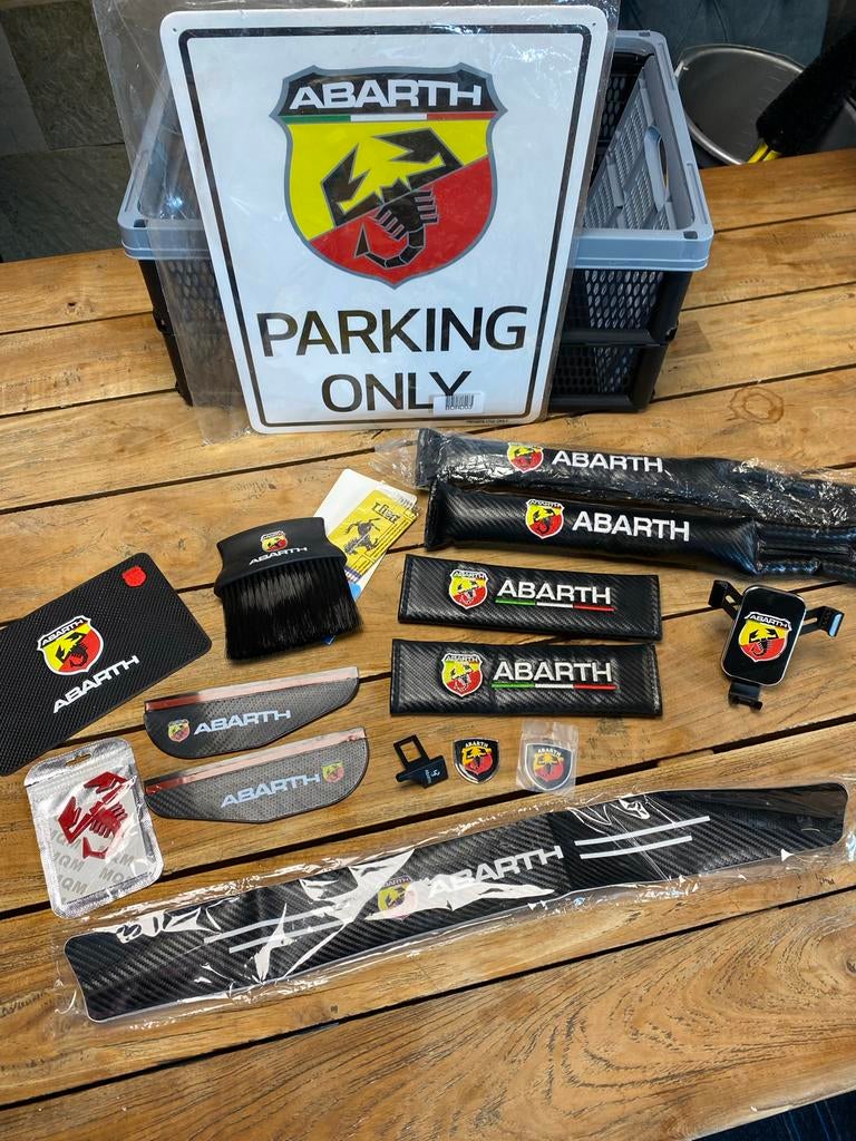 Nieuwe Fiat Abarth spullen accessoires - Super leuk!, Auto diversen, Ophalen of Verzenden, Nieuw