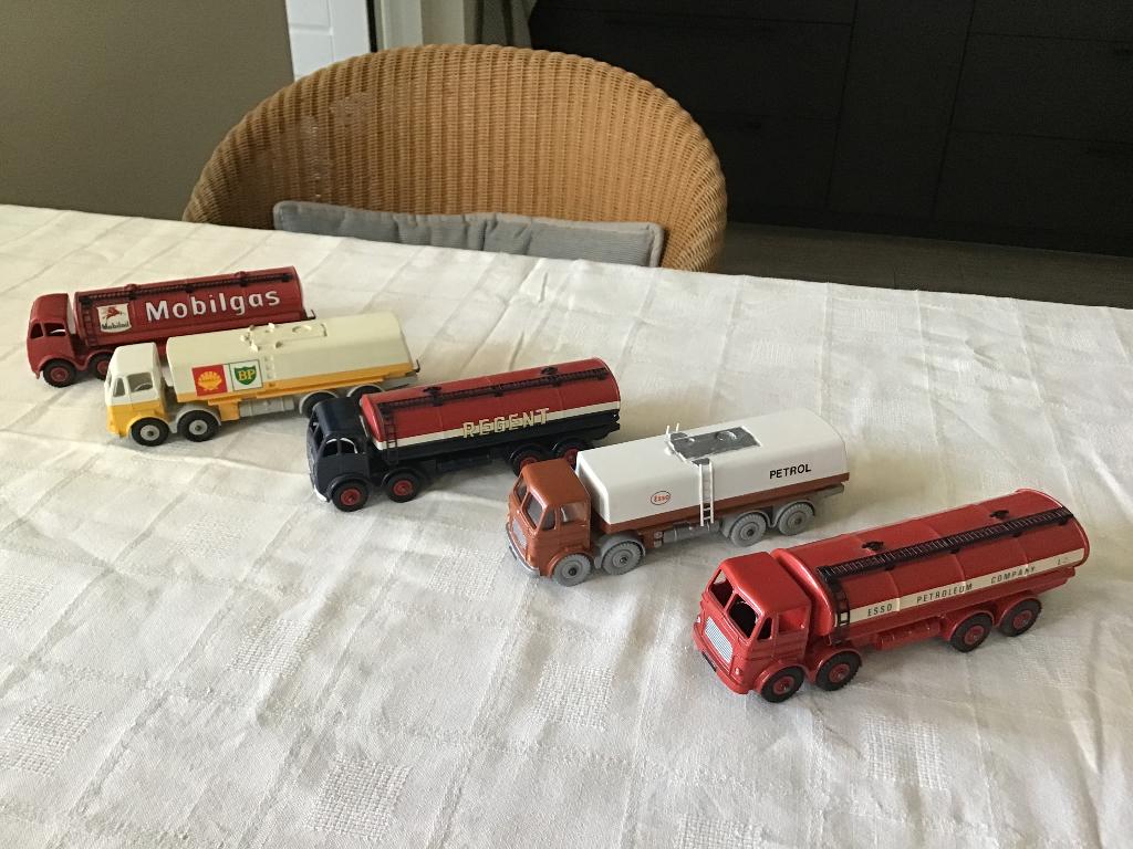Dinky Super Toys Tankwagens, Ophalen of Verzenden, Zo goed als nieuw, Bus of Vrachtwagen