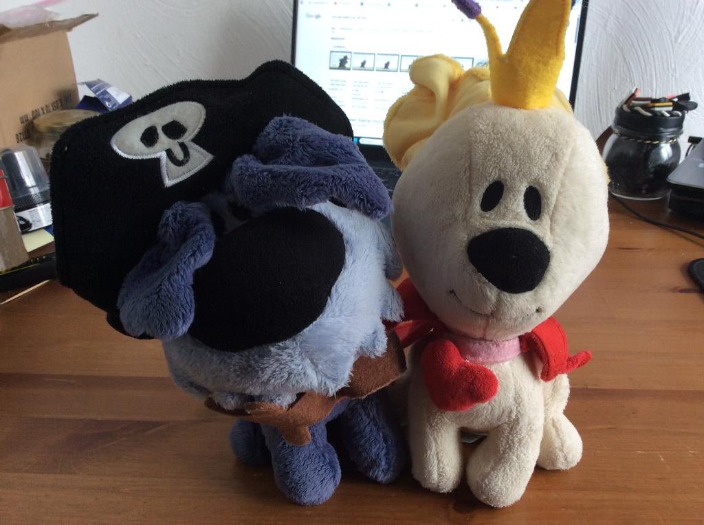 Woezel en Pip knuffels. Piraat en Koning. €5 p.st, €8 samen, Ophalen of Verzenden, Gebruikt, Hond