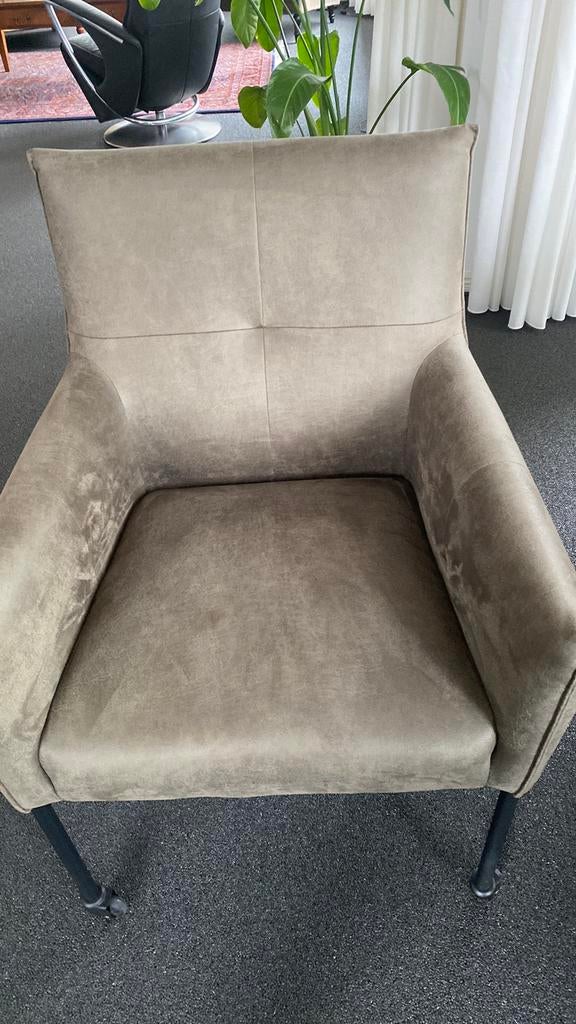 1 prachtige eetkamerstoel. Extra breed!, Ophalen, Zo goed als nieuw