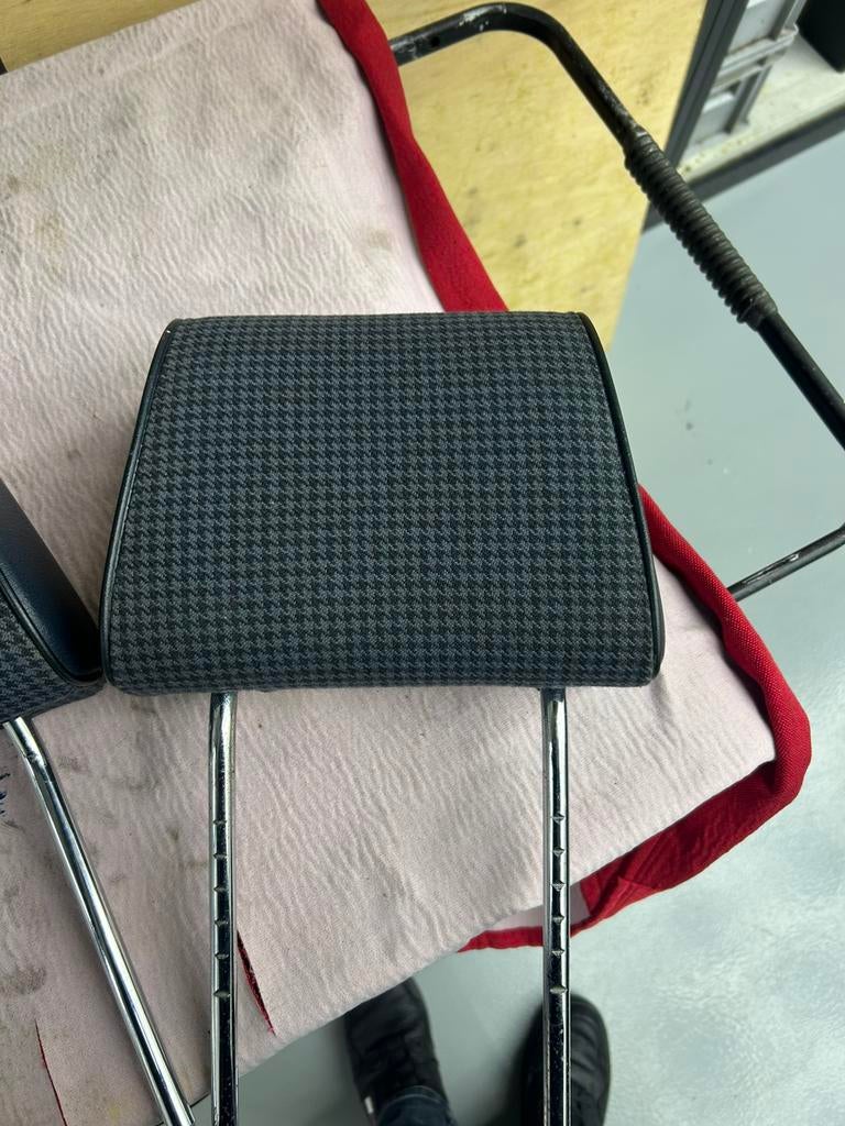 BMW E30 Hoofdsteunen, Auto-onderdelen, Interieur en Bekleding, Ophalen, BMW