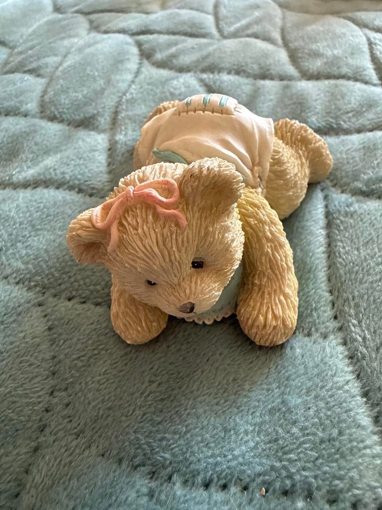 Beeldje: Betsey "The First Step To Love" - Priscilla Hillman, Verzamelen, Ophalen, Zo goed als nieuw, Dier