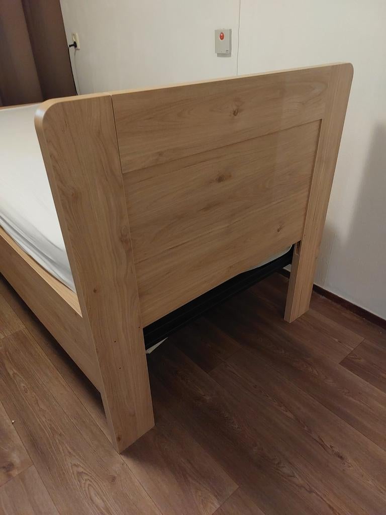 Bed met electrische bedbodem  Totaalbed., Ophalen, Gebruikt, 90 cm, Eenpersoons