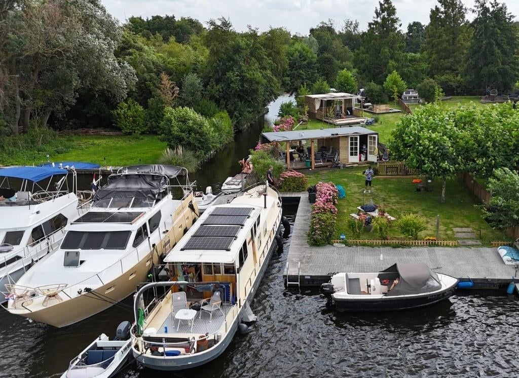 Recreatie eiland Westeinder plassen 615m2 met aanlegsteigers, Rijsenhout/ Aalsmeer, Verkoop zonder makelaar, 500 tot 1000 m²